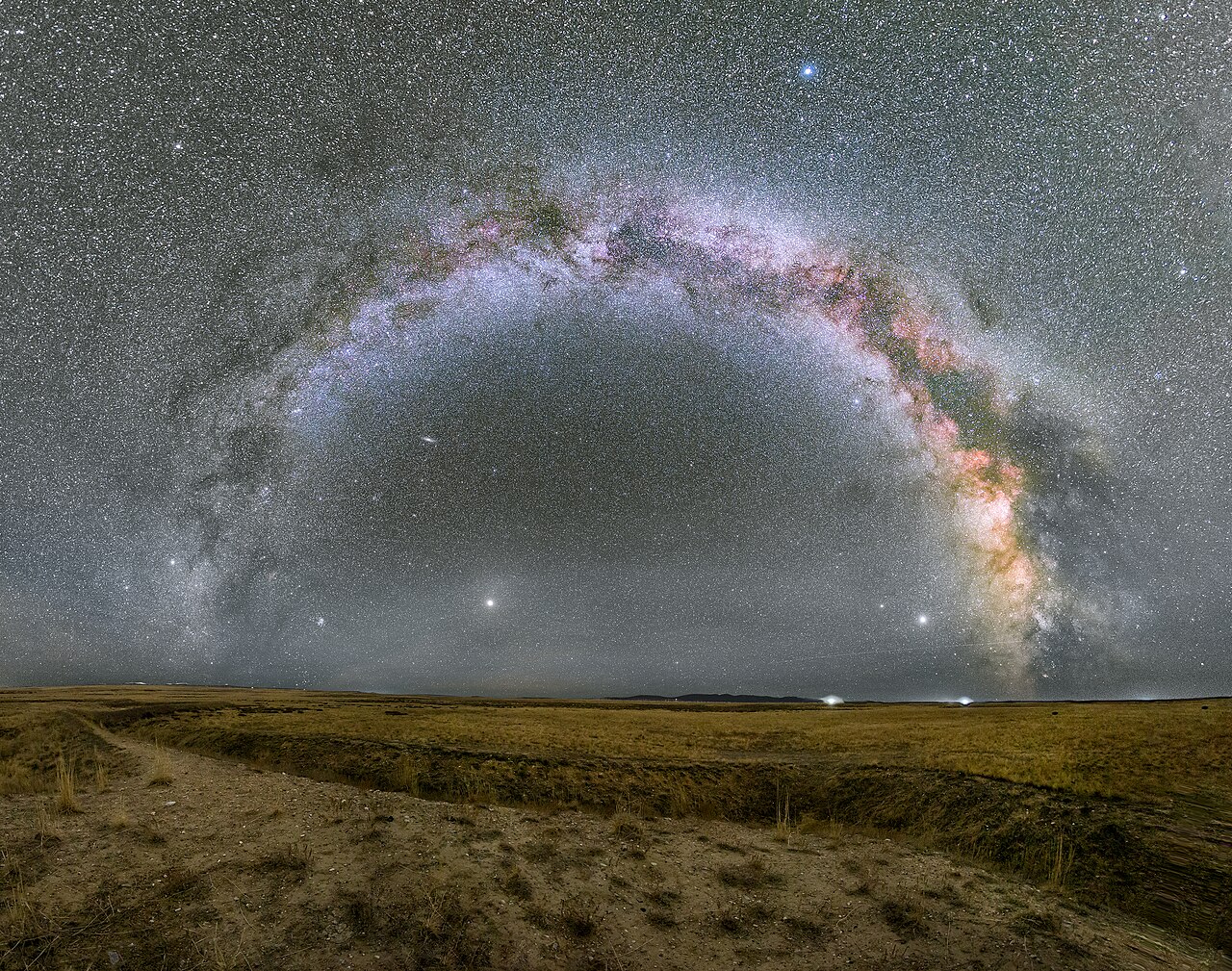 Казахстан 2026: Большое путешествие от футуристичных мегаполисов до ледников Алтая