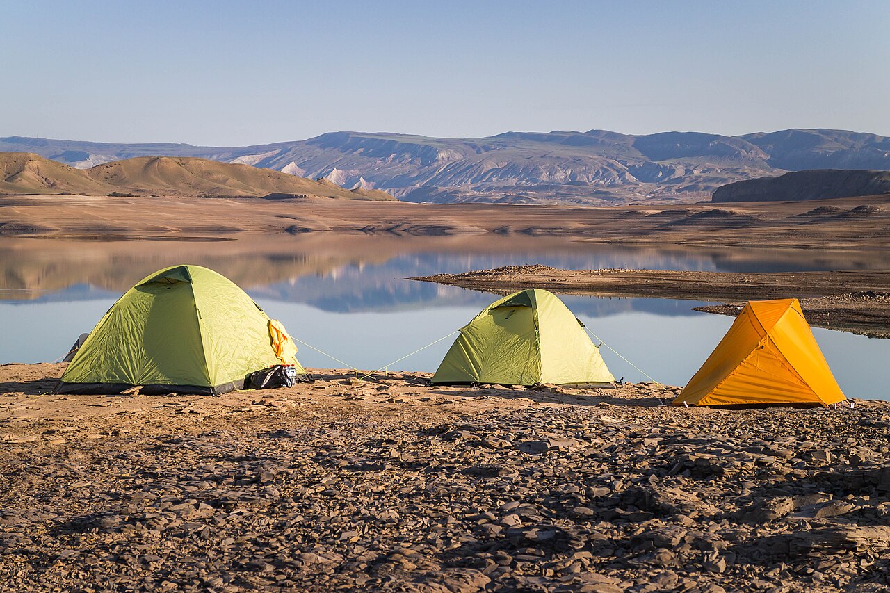 Дагестан: Сокровищница Кавказа - от глубочайших каньонов до древних традиций горцев