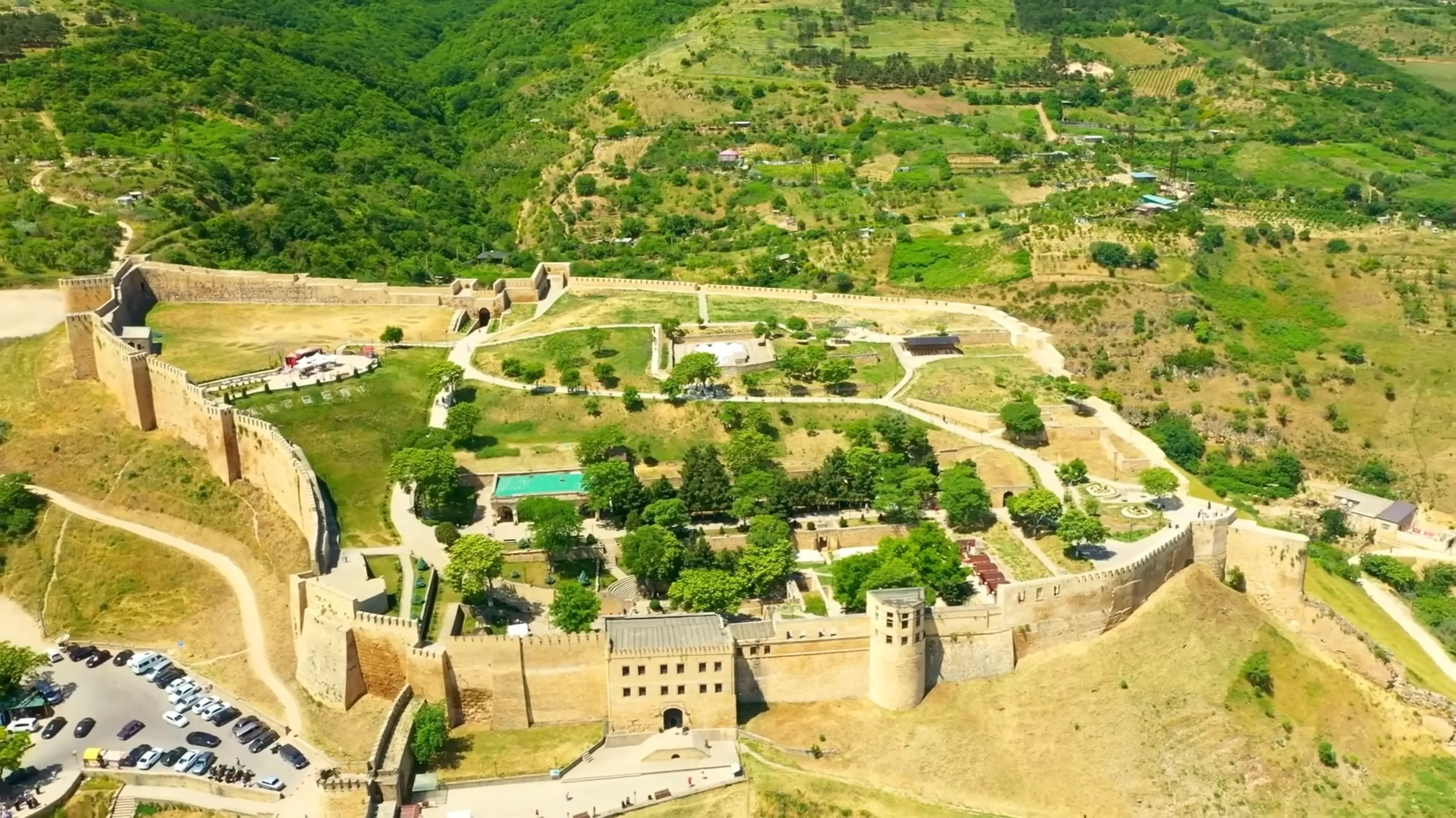 Россия, которую невозможно постичь: путешествие через 11 часовых поясов и тысячи секретов